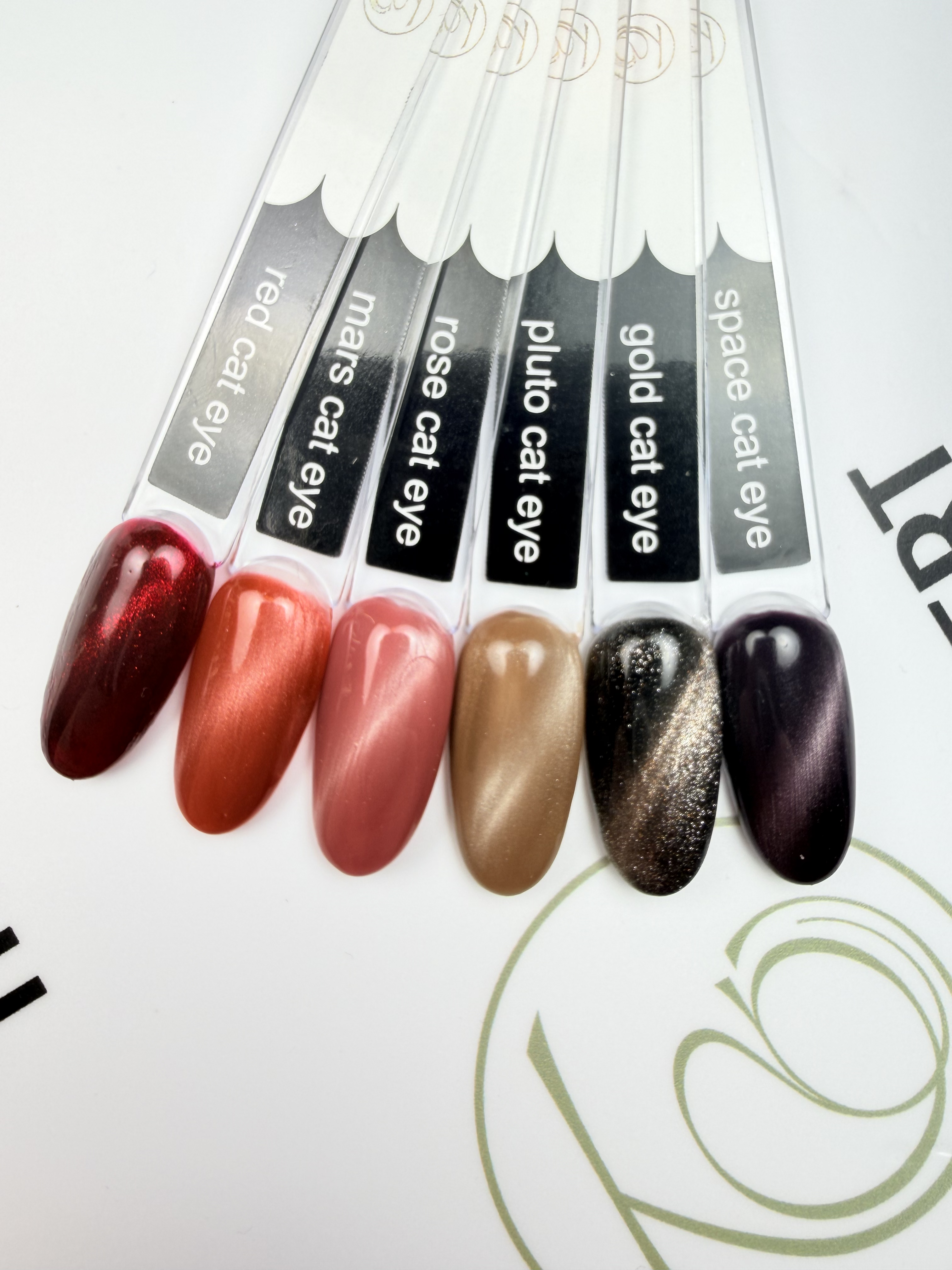 The Gel Expert Gelpolish - Gold Cat Eye